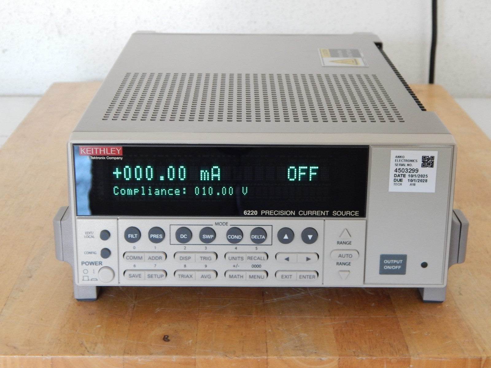 Keithley 6220 Precision Current Source- NIST Calibrated October 2025 Keithley 6220 Precision Current Source- NIST Calibrated October 2025